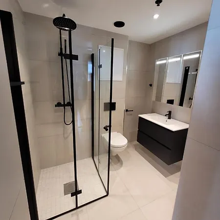 Single Elegant I Sentrum- Sea View Bed and Breakfast *