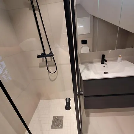 Single Elegant I Sentrum- Sea View