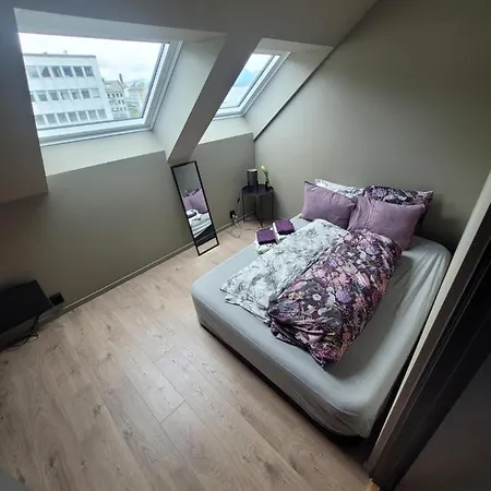 Single Elegant I Sentrum- Sea View