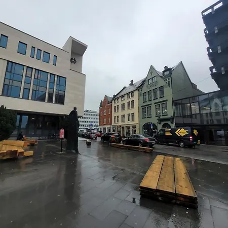 Single Elegant I Sentrum- Sea View