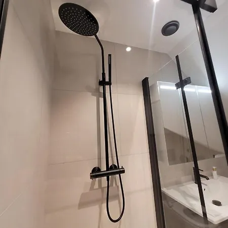 Single Elegant I Sentrum- Sea View