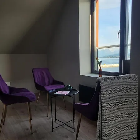Single Elegant I Sentrum- Sea View Oda ve Kahvaltı *