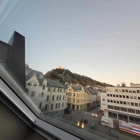 Single Elegant I Sentrum- Sea View Ålesund