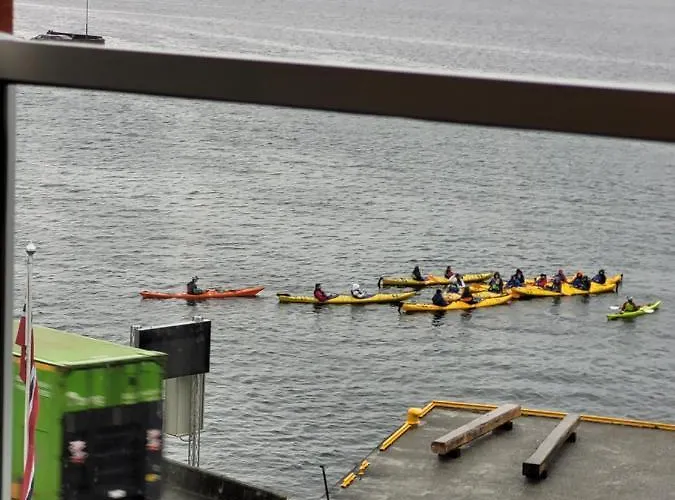 Single Elegant I Sentrum- Sea View Bed & Breakfast *