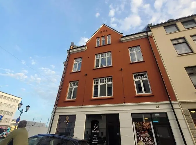 Single Elegant I Sentrum- Sea View